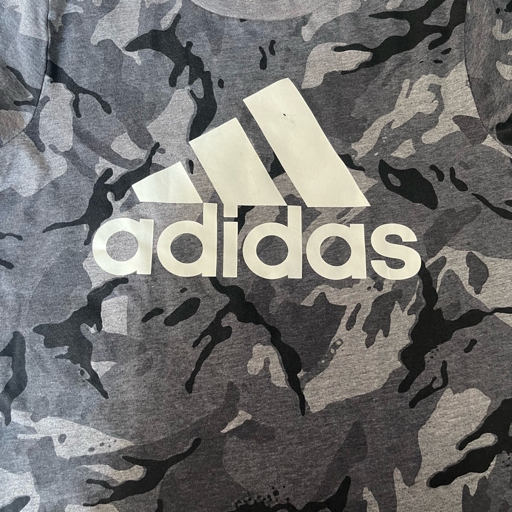 Boys size 9 adidas shirt